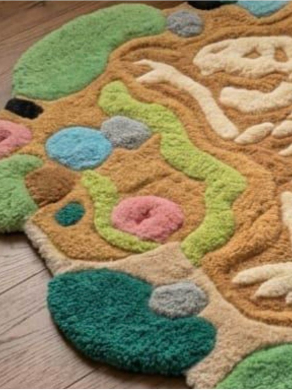 Handcrafted Multi-Color Abstract Dinosaur Fossil Accent Rug 2'x3' - Picture 4 of 6